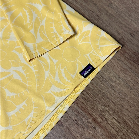 Patagonia nwot Capilene cool daily hoody pullover stretchy canary yellow top - Picture 3 of 7